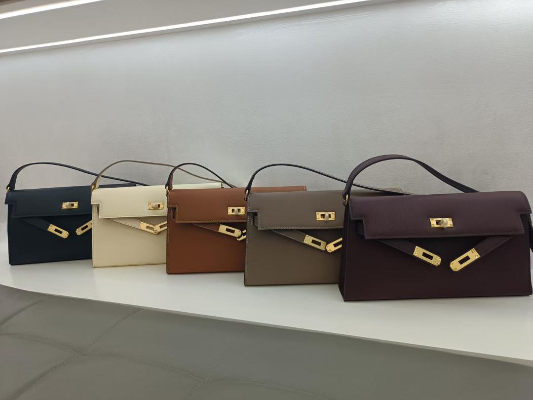 Pochette Celia